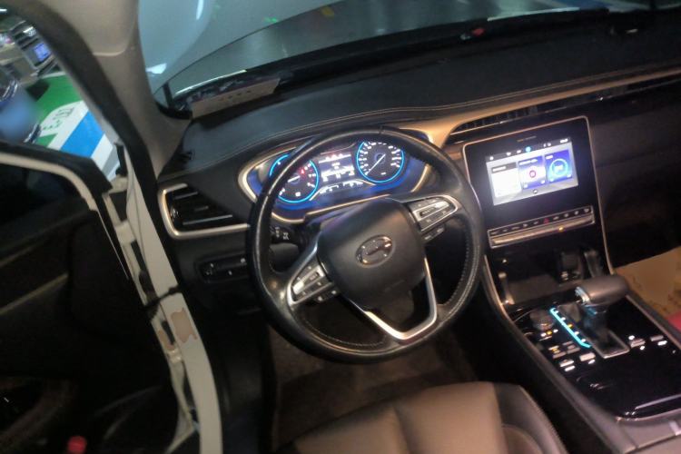Used GAC Trumpchi GS5 2019 235T Automatic Elite Edition Steering Wheel