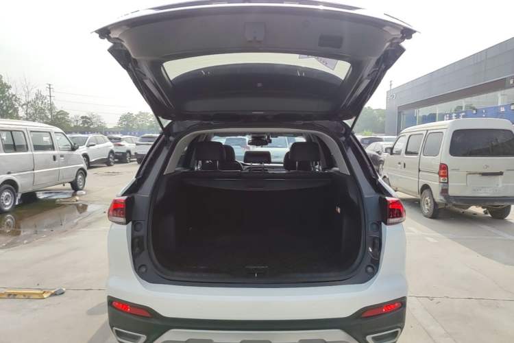 Used GAC Trumpchi GS5 2019 270T Automatic Luxury Edition Trunk