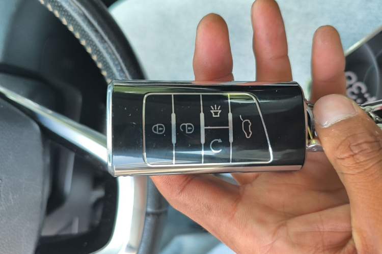 Used GAC Trumpchi GS5 2019 270T Automatic Luxury Edition Vehicle Key
