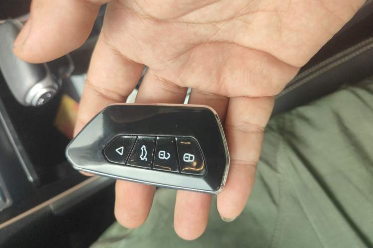 Used GAC Trumpchi GS5 2019 270T Automatic Elite Edition Vehicle Key