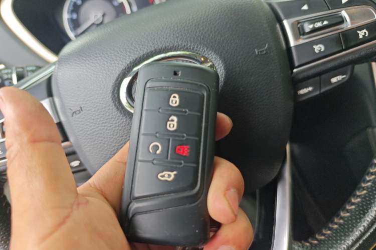 Used GAC Trumpchi GS5 2019 270T Automatic Luxury Edition Vehicle Key