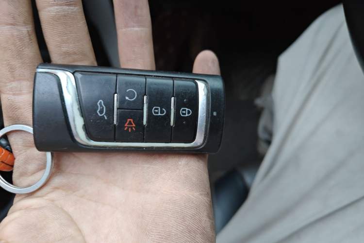 Used GAC Trumpchi GS5 2019 270T Automatic Luxury Edition Vehicle Key