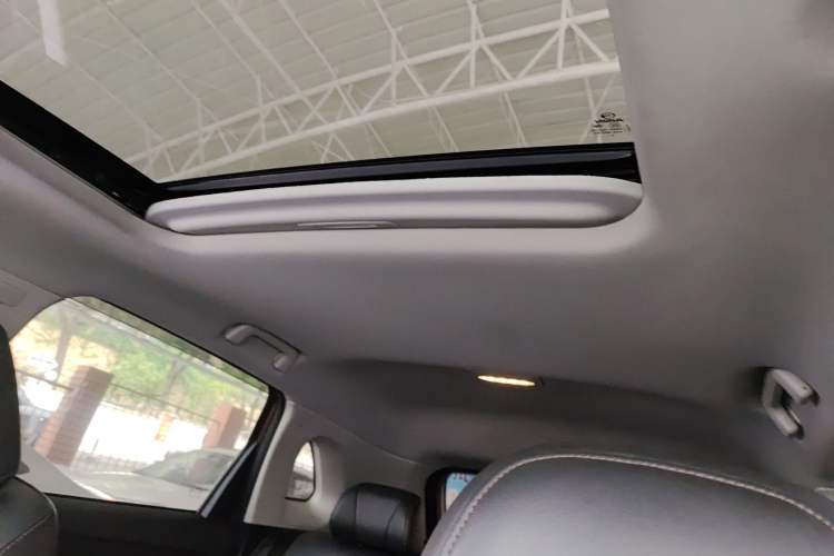 Used GAC Trumpchi GS5 2019 270T Automatic Elite Edition Headliner
