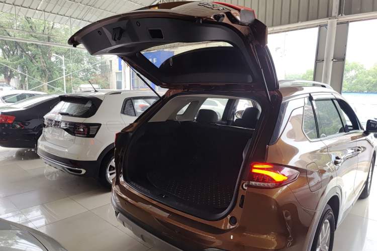 Used GAC Trumpchi GS5 2019 270T Automatic Elite Edition Trunk