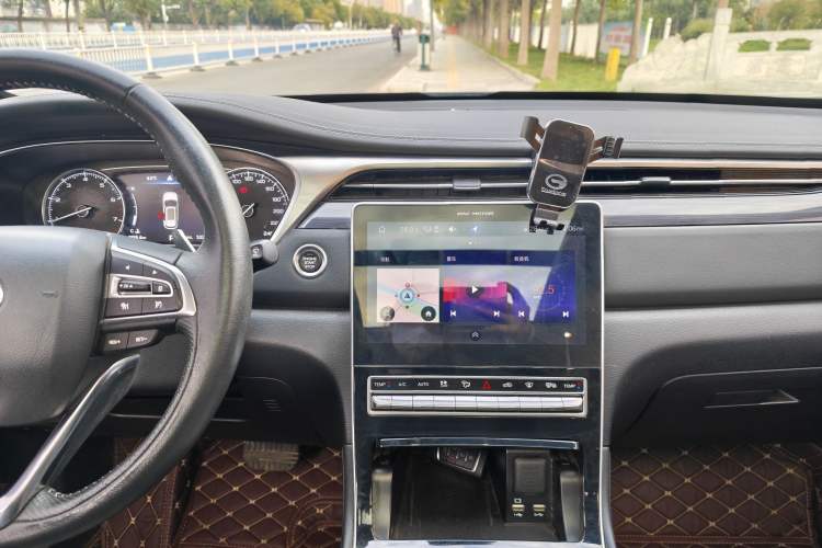 Used GAC Trumpchi GS5 2020 Advanced Model 270T Automatic Luxury Edition Audio And AC Panel