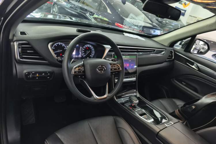 Used GAC Trumpchi GS5 2020 Advanced Model 270T Automatic Luxury Edition Center Console