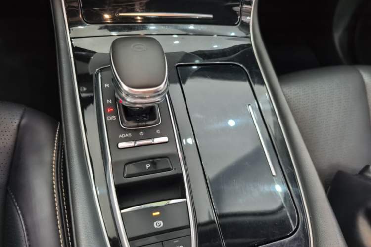 Used GAC Trumpchi GS5 2020 Advanced Model 270T Automatic Luxury Edition Gear Lever