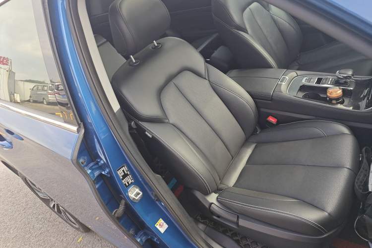 Used GAC Trumpchi GS5 2020 Advanced Model 270T Automatic Luxury Edition Right Front Seat