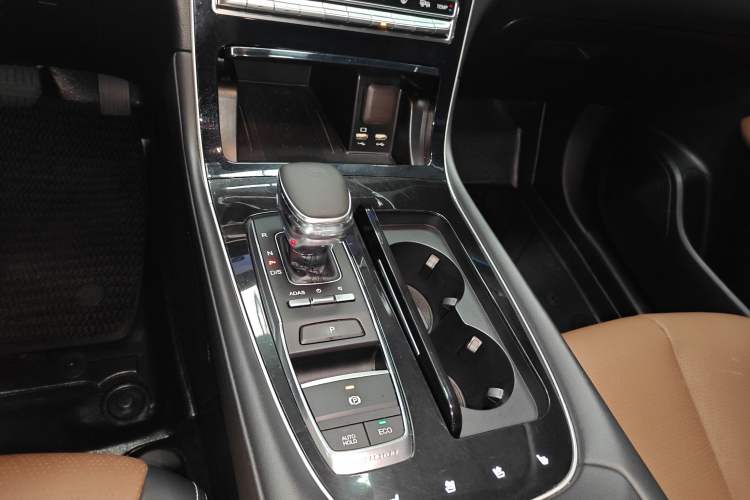 Used GAC Trumpchi GS5 2020 Advanced Model 270T Automatic Luxury Edition Gear Lever