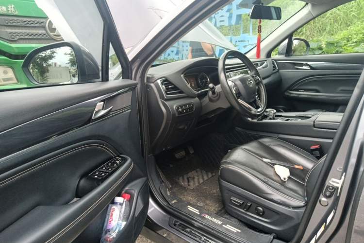 Used GAC Trumpchi GS5 2020 Advanced Model 270T Automatic Luxury Edition Driver Seat