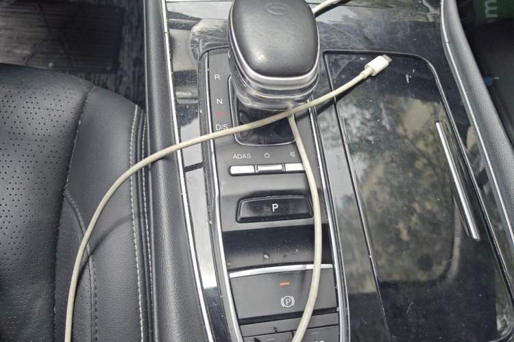 Used GAC Trumpchi GS5 2020 Advanced Model 270T Automatic Luxury Edition Gear Lever