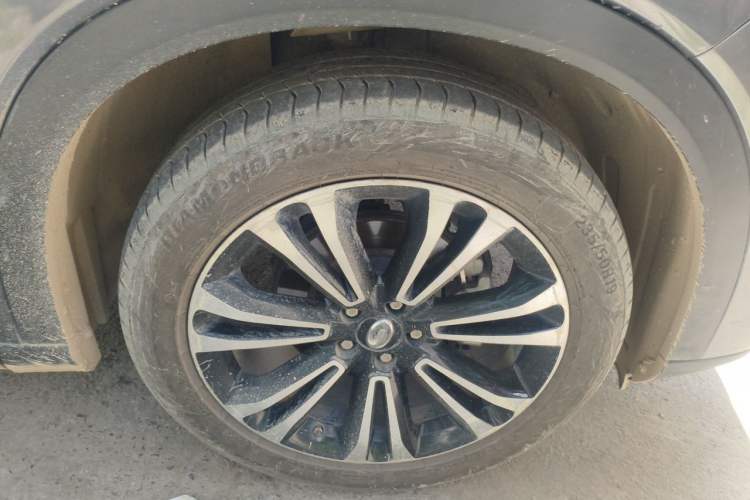 Used GAC Trumpchi GS5 2020 Advanced Model 270T Automatic Luxury Edition Right Front Wheel Hub