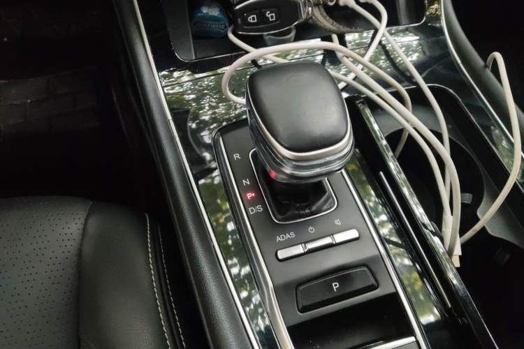 Used GAC Trumpchi GS5 2020 Advanced Model 270T Automatic Luxury Edition Gear Lever