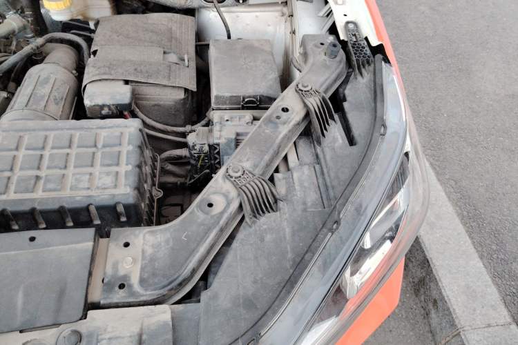 Used GAC Trumpchi GS5 2020 Advanced Model 270T Automatic Elite Edition Engine Bay Left
