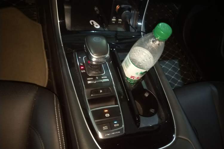 Used GAC Trumpchi GS5 2020 Advanced Model 270T Automatic Elite Edition Gear Lever