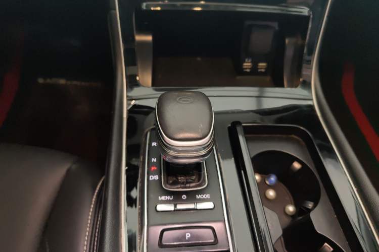 Used GAC Trumpchi GS5 2020 Advanced Model 270T Automatic Elite Edition Gear Lever