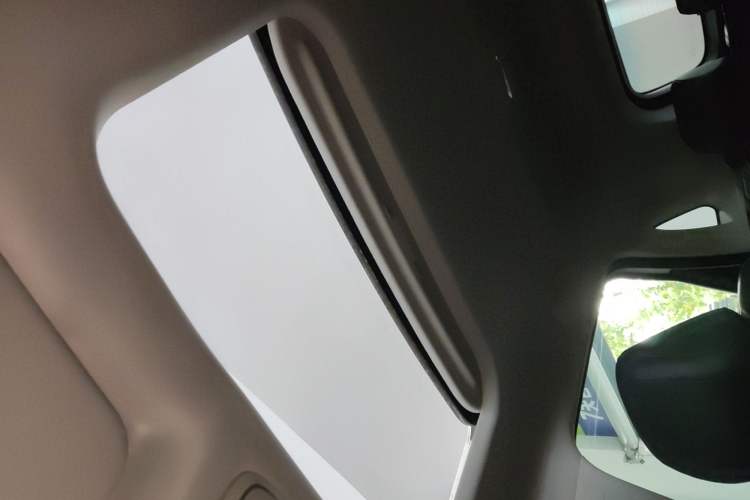 Used GAC Trumpchi GS5 2020 Advanced Model 270T Automatic Luxury Edition Headliner