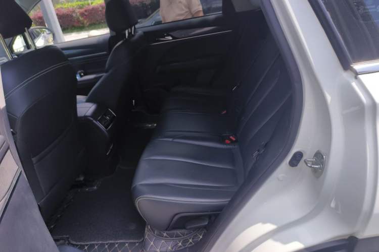 Used GAC Trumpchi GS5 2020 Advanced Model 270T Automatic Elite Edition Interior 4