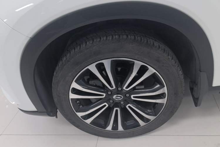 Used GAC Trumpchi GS5 2020 Advanced Model 270T Automatic Luxury Edition Left Front Wheel Hub