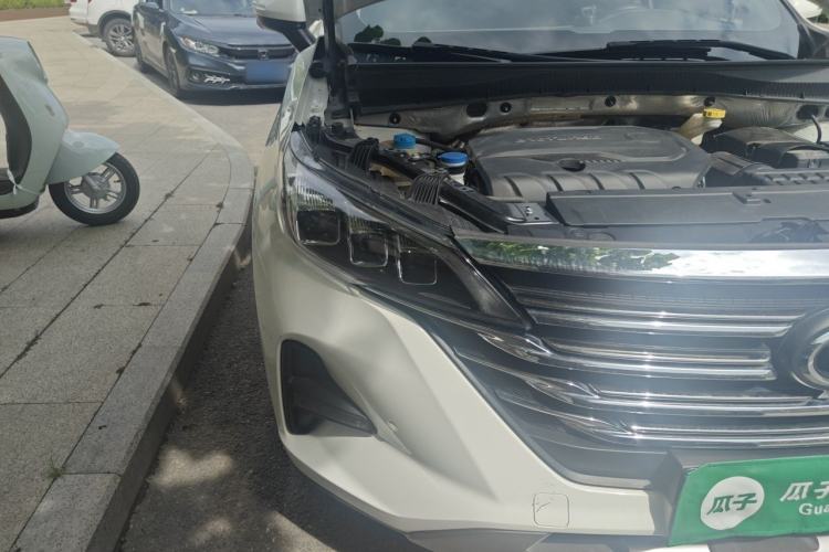 Used GAC Trumpchi GS5 2020 Advanced Model 270T Automatic Luxury Edition Right Front Headlight