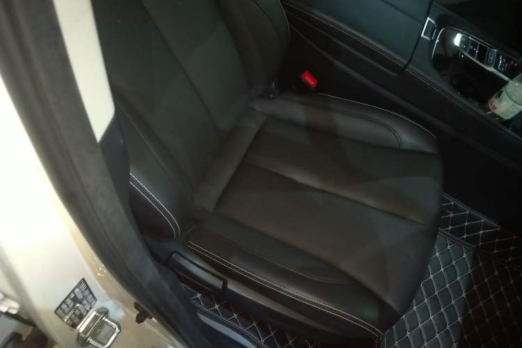 Used GAC Trumpchi GS5 2020 Advanced Model 270T Automatic Elite Edition Right Front Seat