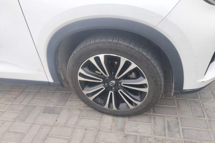 Used GAC Trumpchi GS5 2020 Advanced Model 270T Automatic Luxury Edition Right Front Wheel Hub