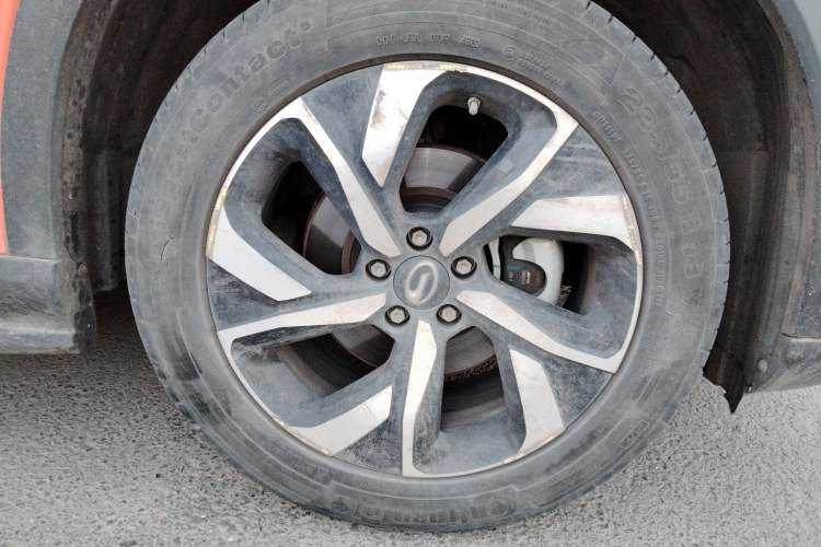 Used GAC Trumpchi GS5 2020 Advanced Model 270T Automatic Elite Edition Right Front Wheel Hub