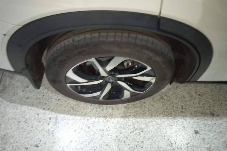 Used GAC Trumpchi GS5 2020 Advanced Model 270T Automatic Elite Edition Right Rear Wheel Hub