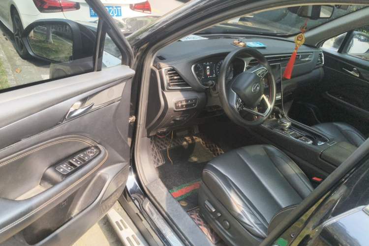 Used GAC Trumpchi GS5 2021 Advanced Model 270T Tech Smart Edition Driver Seat