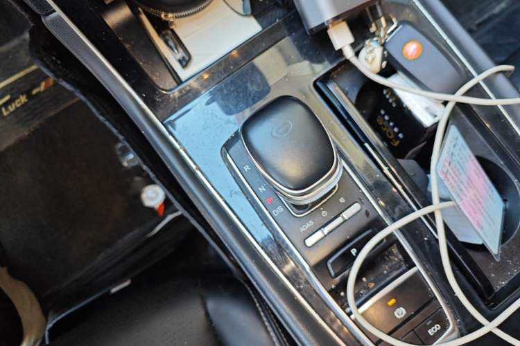 Used GAC Trumpchi GS5 2021 Advanced Model 270T Tech Smart Edition Gear Lever