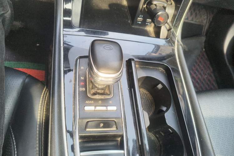 Used GAC Trumpchi GS5 2021 Advanced Model 270T Tech Smart Edition Gear Lever