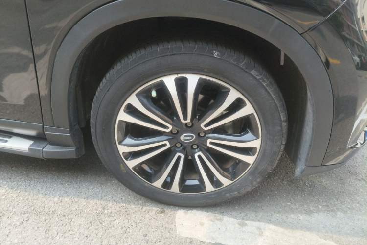 Used GAC Trumpchi GS5 2021 Advanced Model 270T Tech Smart Edition Right Front Wheel Hub