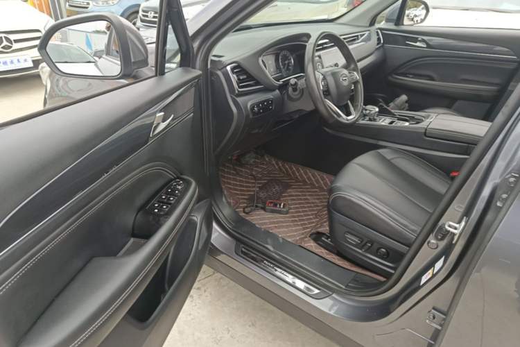 Used GAC Trumpchi GS5 2021 Advanced Model 270T Tech Smart Edition Driver Seat