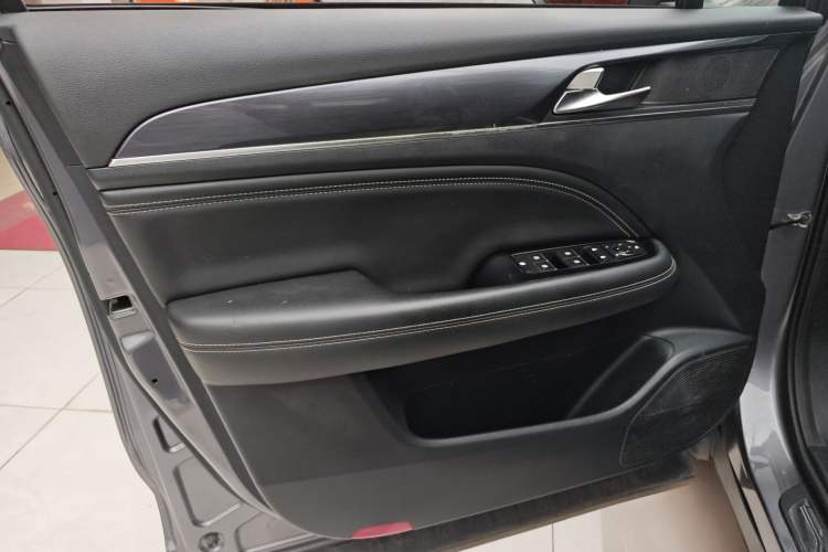 Used GAC Trumpchi GS5 2021 Advanced Model 270T Tech Smart Edition Interior 7