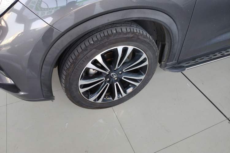 Used GAC Trumpchi GS5 2021 Advanced Model 270T Tech Smart Edition Left Front Wheel Hub
