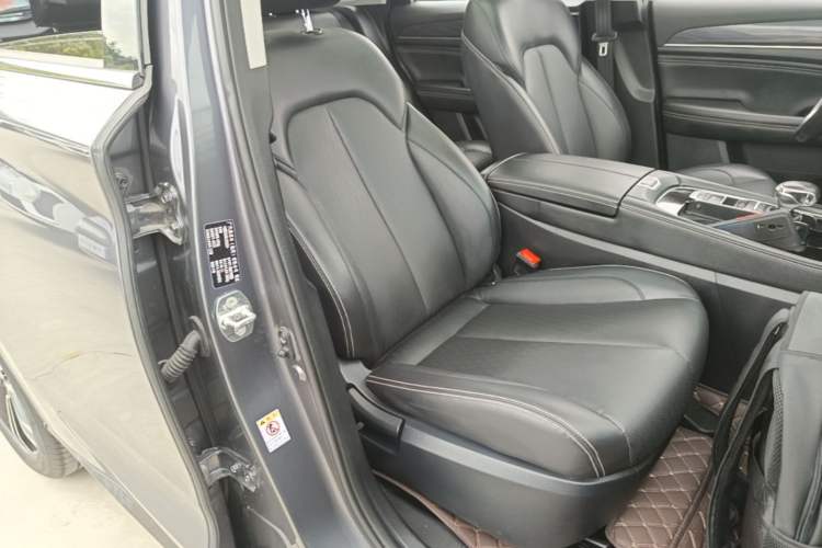 Used GAC Trumpchi GS5 2021 Advanced Model 270T Tech Smart Edition Right Front Seat