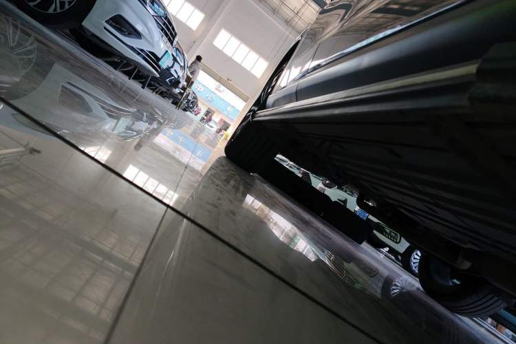 Used GAC Trumpchi GS5 2021 Advanced Model 270T Tech Smart Edition Right Side Sill