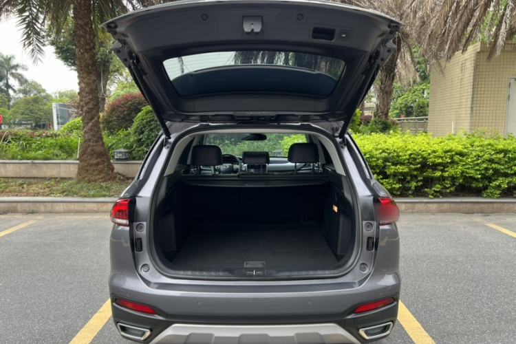 Used GAC Trumpchi GS5 2021 Advanced Model 270T Tech Smart Edition Trunk