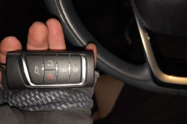 Used GAC Trumpchi GS5 2021 Advanced Model 270T Tech Smart Edition Vehicle Key