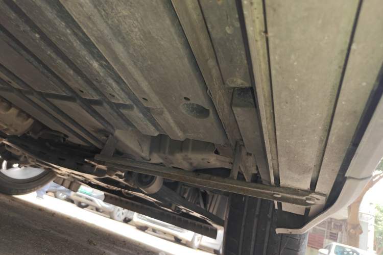 Used GAC Trumpchi GS5 2021 Advanced Model 270T Tech Smart Edition Chassis Front Right