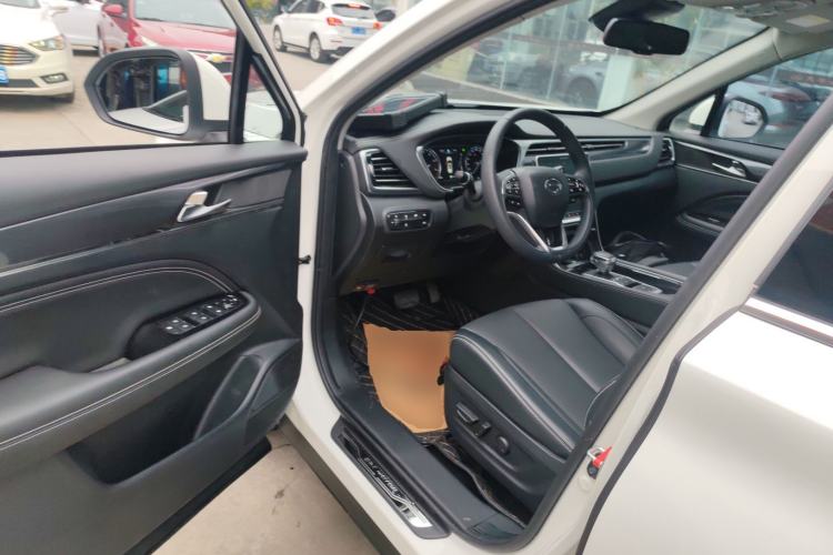 Used GAC Trumpchi GS5 2021 Advanced Model 270T Tech Smart Edition Driver Seat