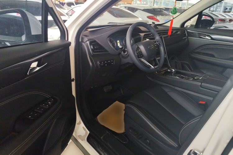 Used GAC Trumpchi GS5 2021 Advanced Model 270T Tech Smart Edition Driver Seat