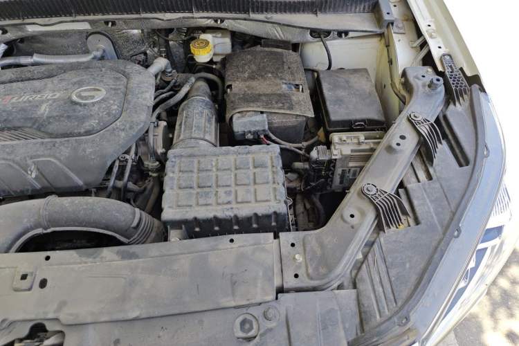 Used GAC Trumpchi GS5 2021 Advanced Model 270T Tech Smart Edition Engine Bay Left