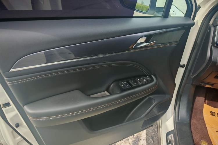 Used GAC Trumpchi GS5 2021 Advanced Model 270T Tech Smart Edition Interior 5