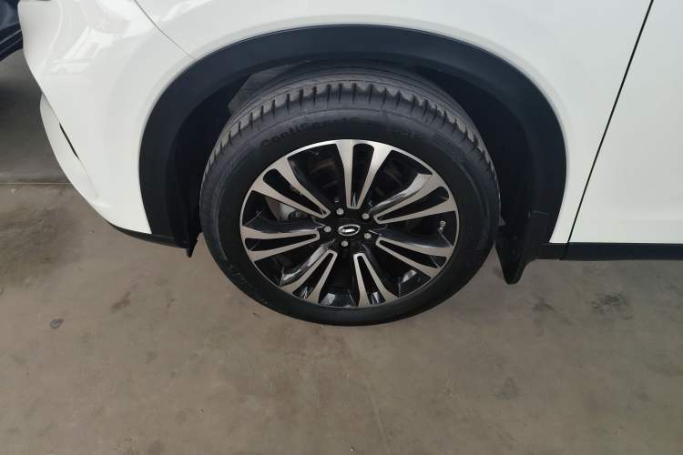 Used GAC Trumpchi GS5 2021 Advanced Model 270T Tech Smart Edition Left Front Wheel Hub