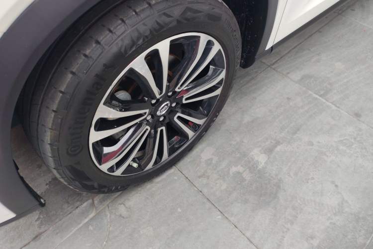 Used GAC Trumpchi GS5 2021 Advanced Model 270T Tech Smart Edition Left Front Wheel Hub