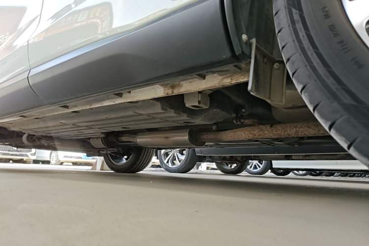 Used GAC Trumpchi GS5 2021 Advanced Model 270T Tech Smart Edition Left Side Sill