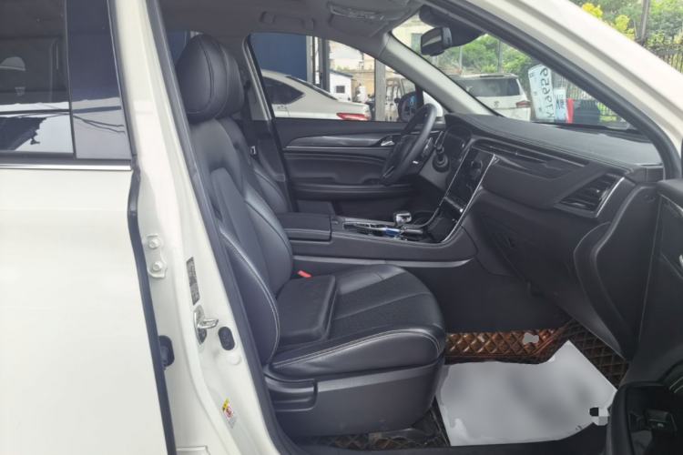 Used GAC Trumpchi GS5 2021 Advanced Model 270T Tech Smart Edition Right Front Seat