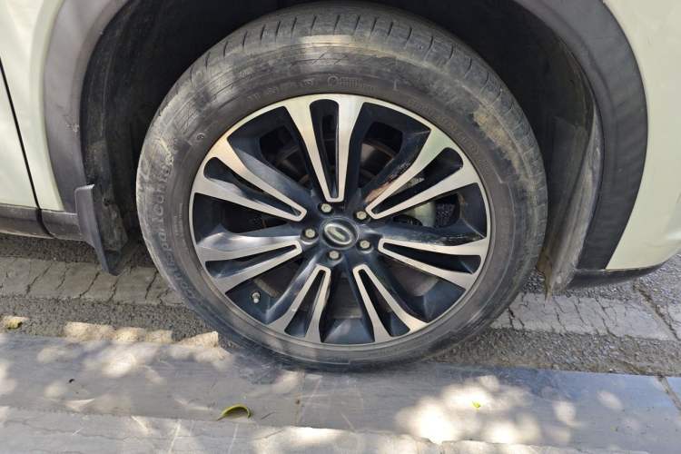 Used GAC Trumpchi GS5 2021 Advanced Model 270T Tech Smart Edition Right Front Wheel Hub