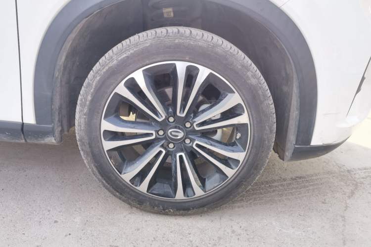 Used GAC Trumpchi GS5 2021 Advanced Model 270T Tech Smart Edition Right Front Wheel Hub